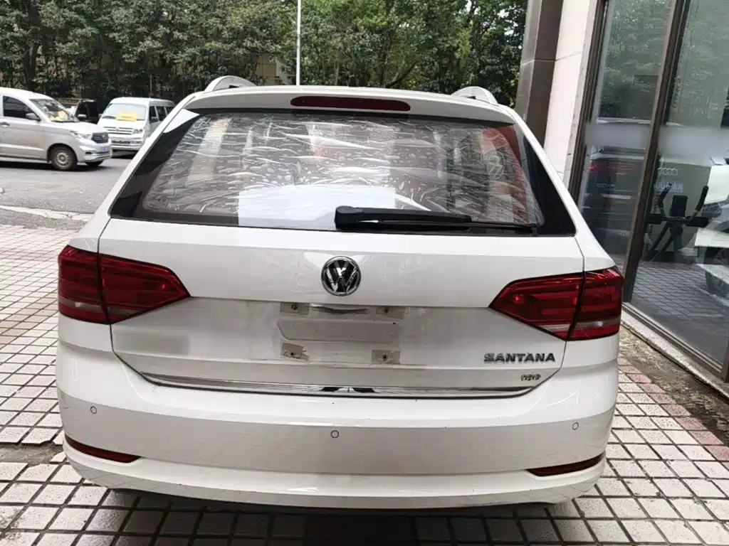 Volkswagen Santana — миниатюра 6