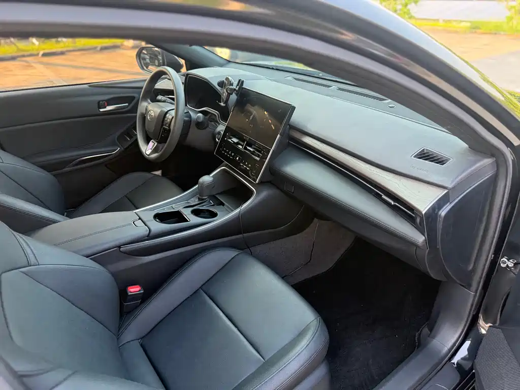 Toyota Avalon — миниатюра 9