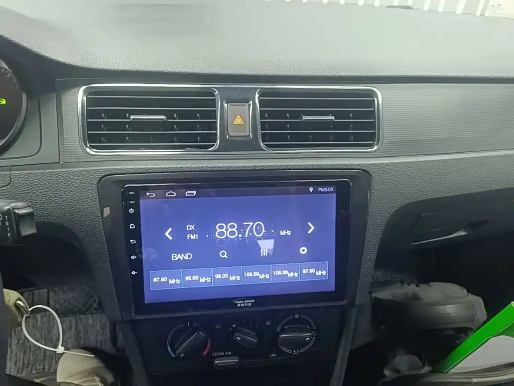 Skoda Rapid Spaceback — миниатюра 13
