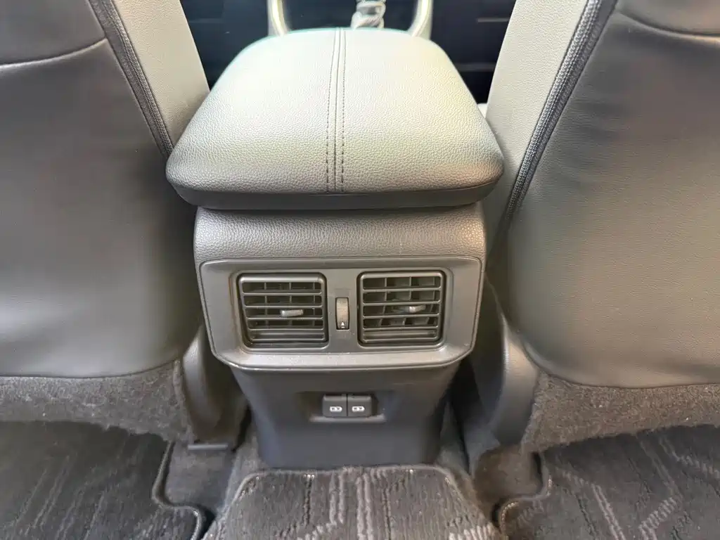 Toyota RAV4 — миниатюра 21