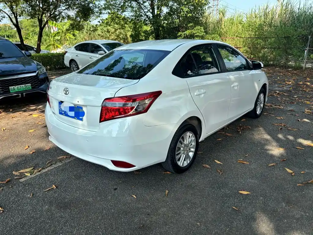 Toyota Vios — миниатюра 8