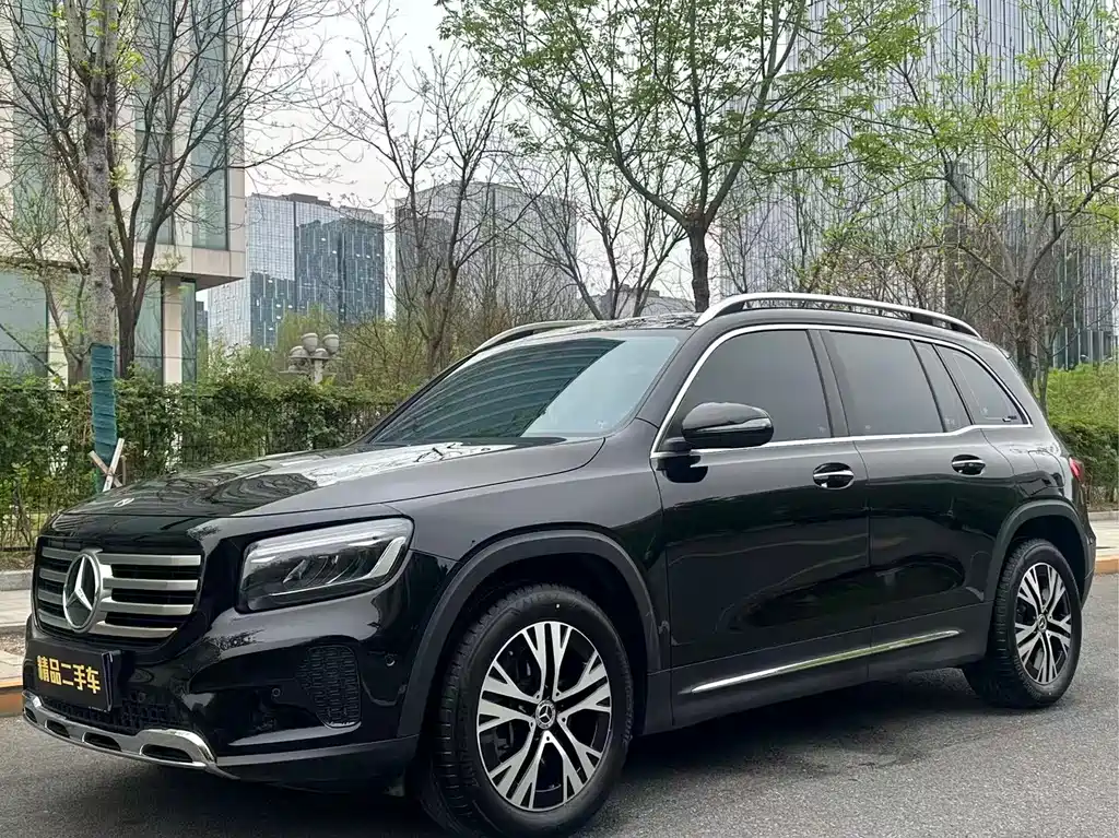 Mercedes-Benz GLB 2025