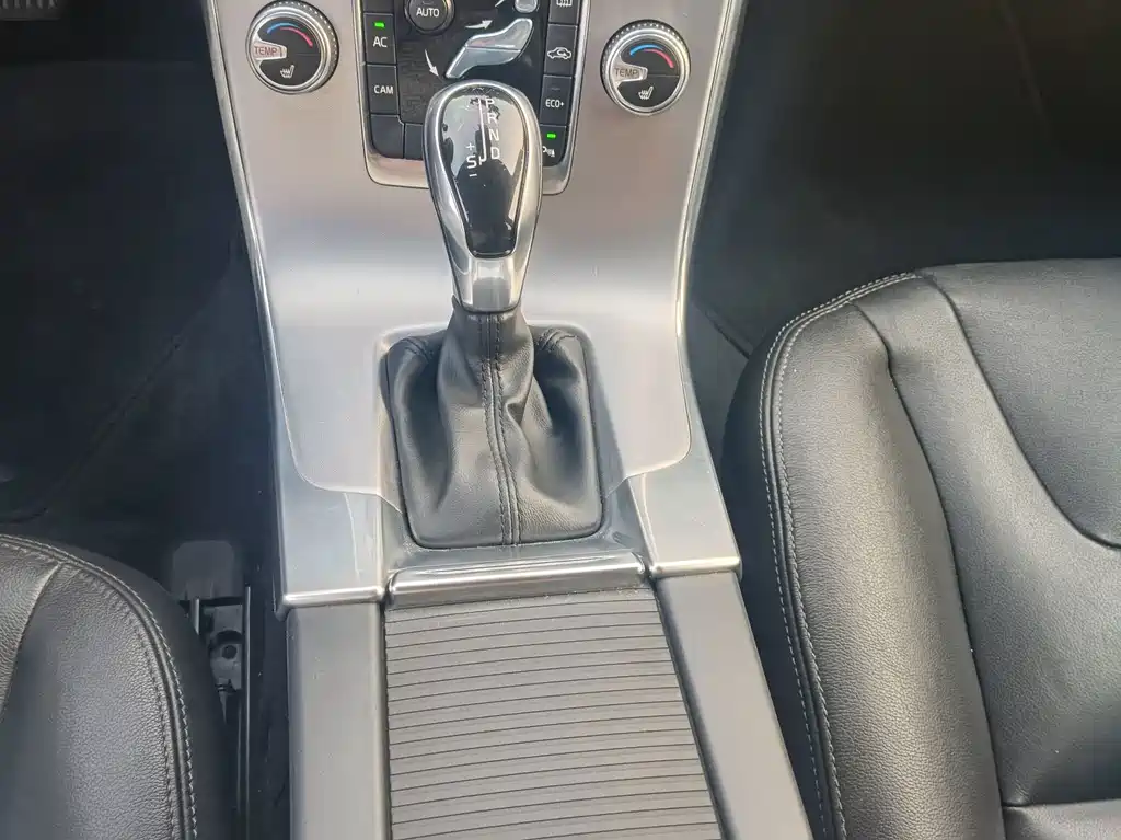 Volvo V60 — миниатюра 23