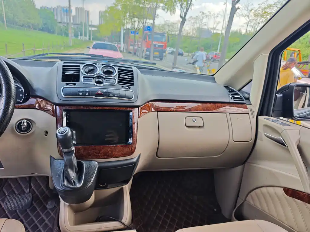 Mercedes-Benz Viano 3.0L Comfort Edition, фото 13
