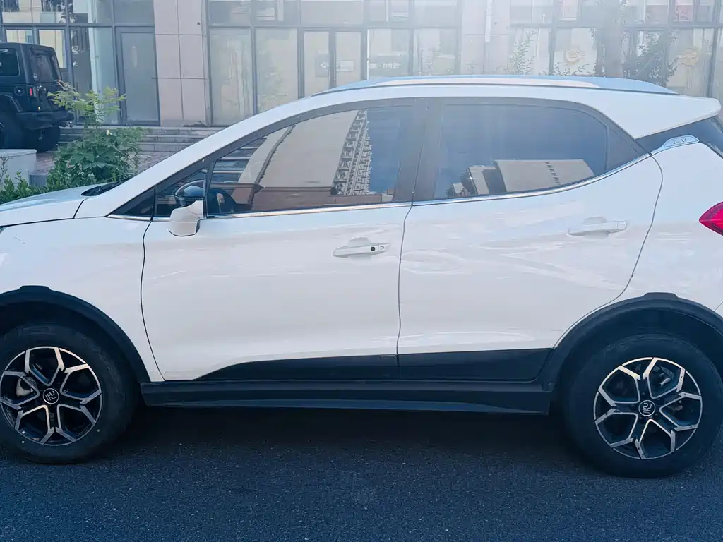 BYD Yuan Pro - фото 3