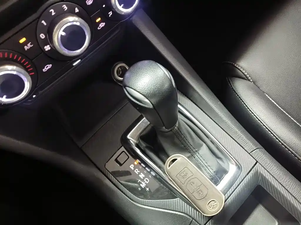 Mazda 3 Axela — миниатюра 14
