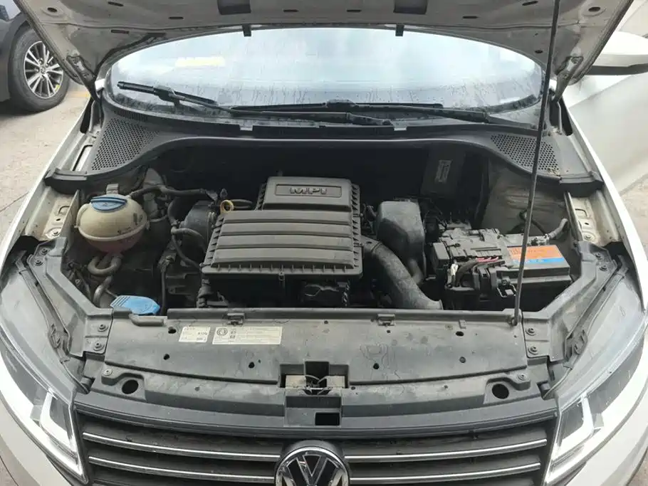 Volkswagen Santana — миниатюра 10