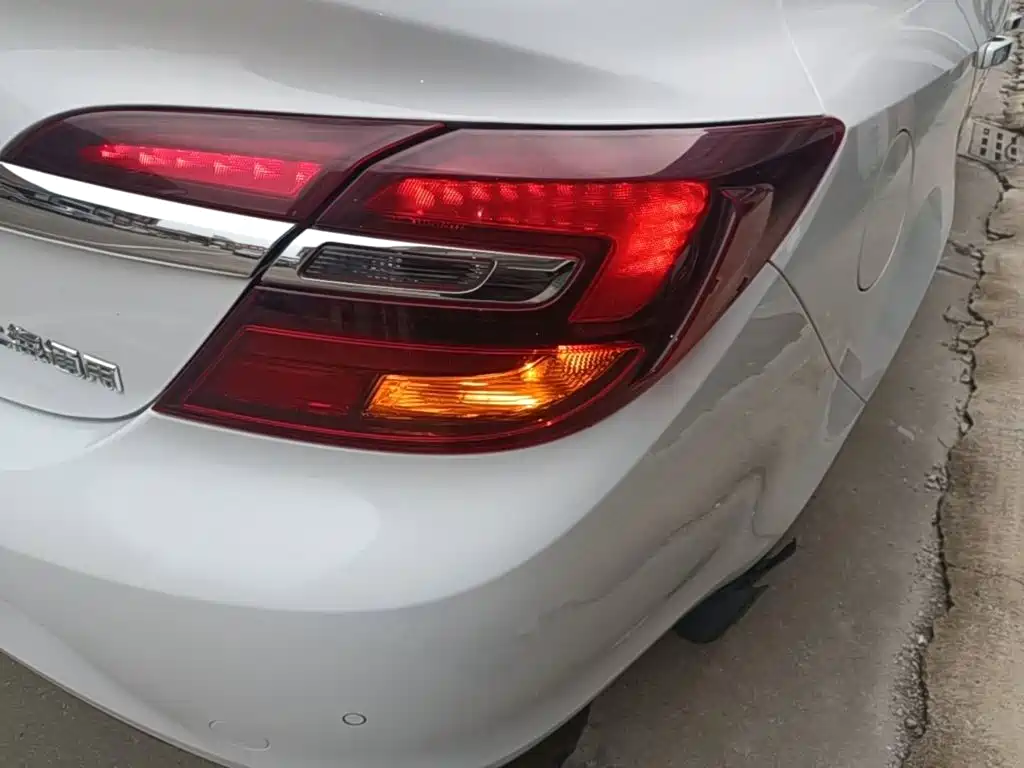 Buick Regal — миниатюра 8