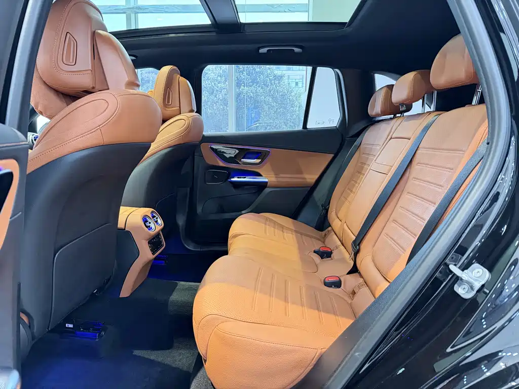 Mercedes-Benz GLC — миниатюра 17