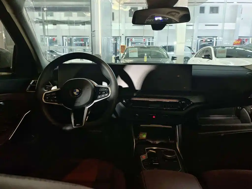 BMW 3 Series — миниатюра 8