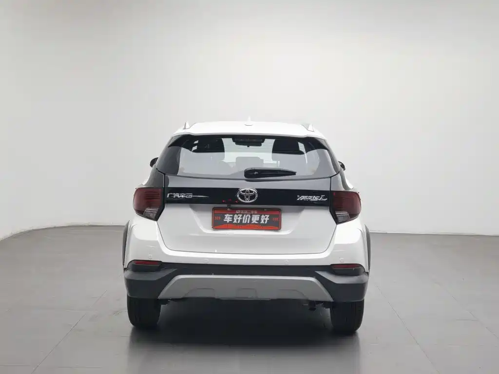 Toyota Yaris L — миниатюра 4
