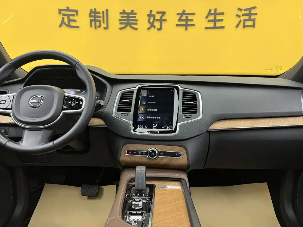Volvo XC90 — миниатюра 13