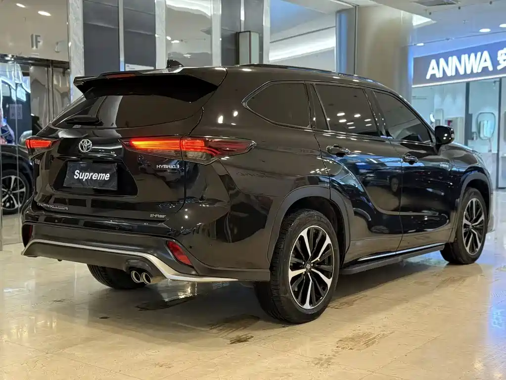 Toyota Crown Kluger 2024 2.5L HEV Luxury