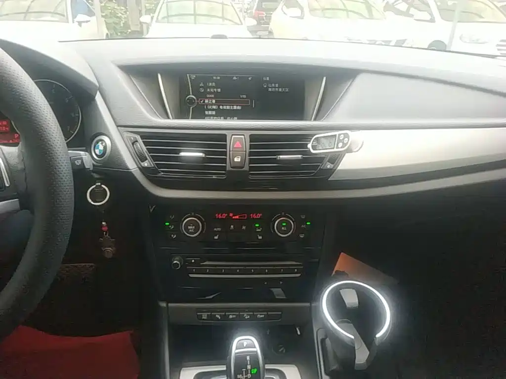 BMW X1 — миниатюра 13