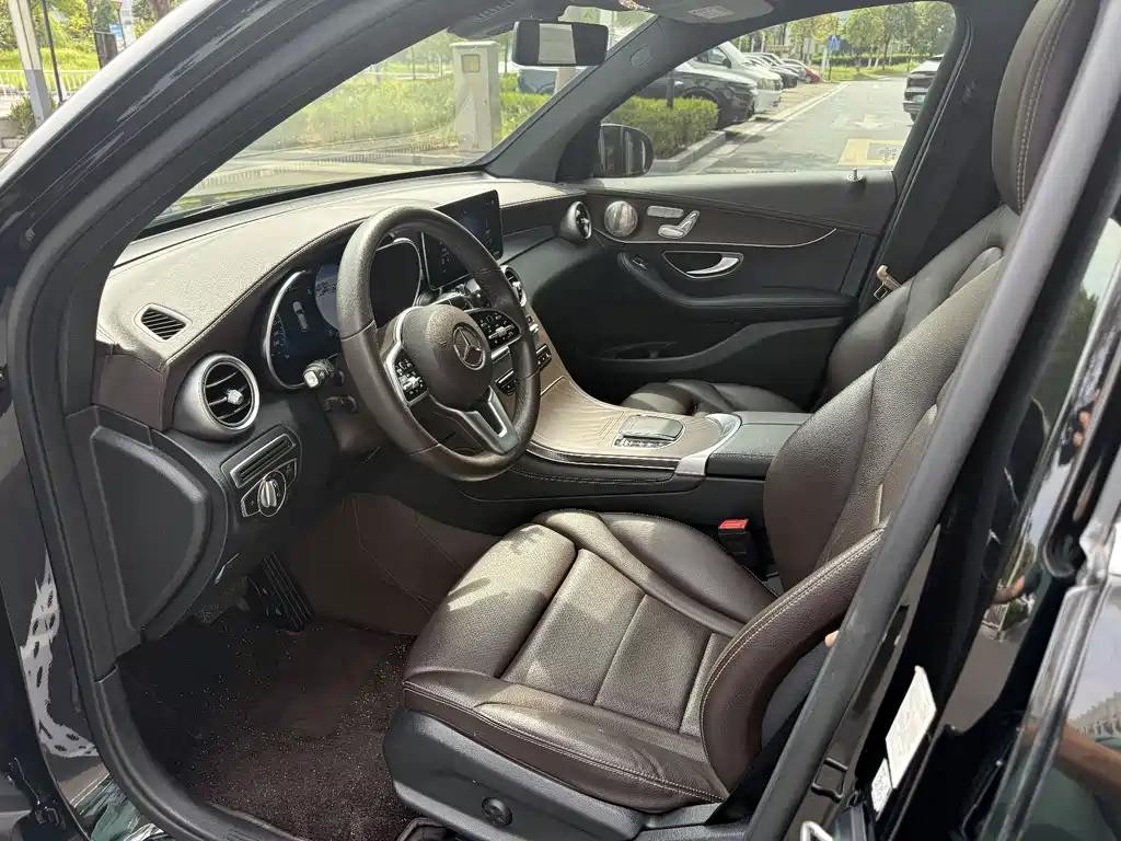 Mercedes-Benz GLC — миниатюра 8