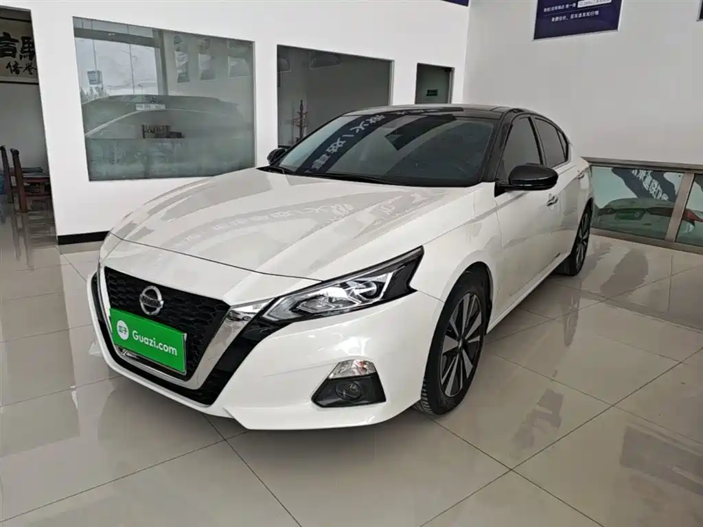 Nissan Teana 2022