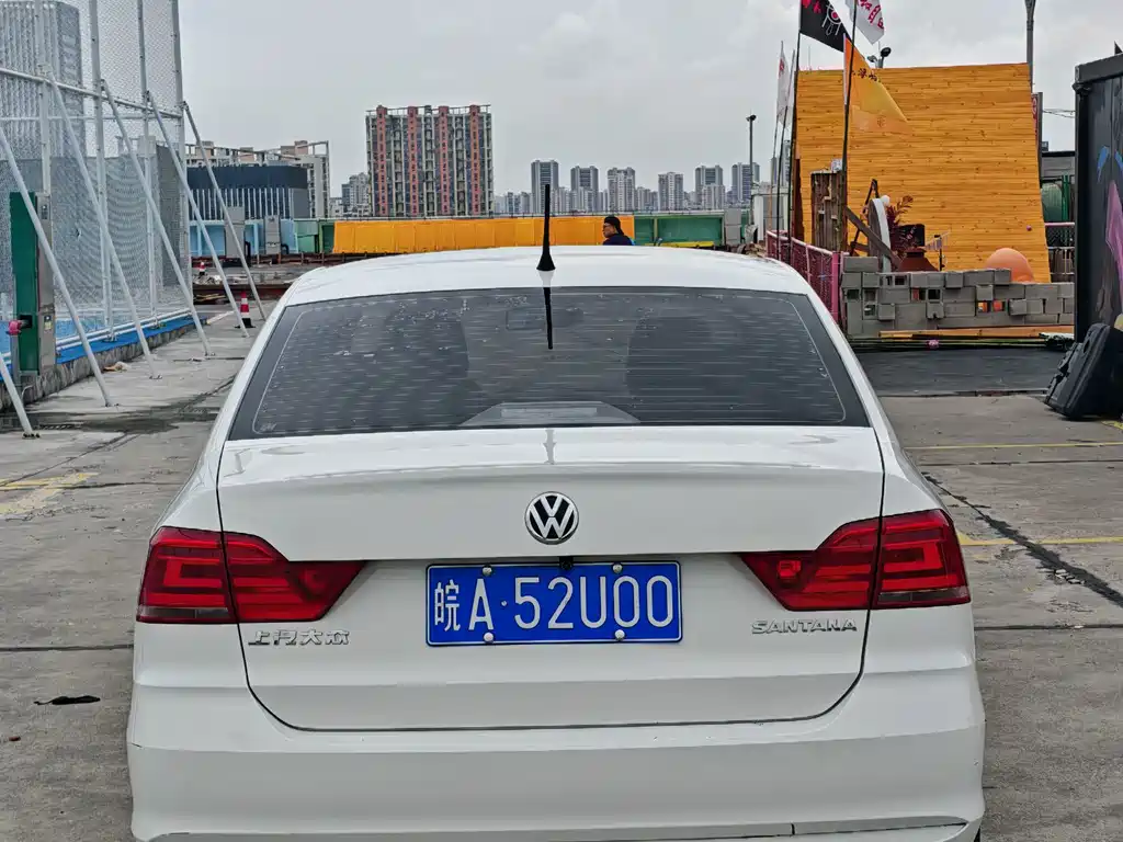 Volkswagen Santana — миниатюра 6