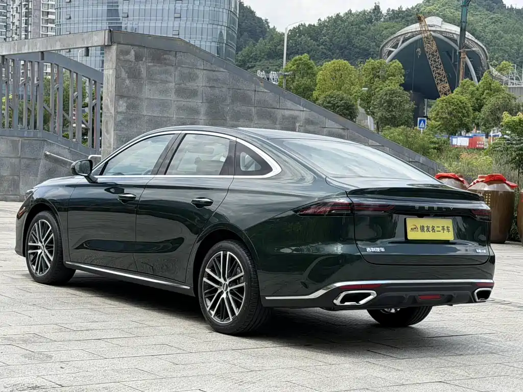 Geely Emgrand 2026 5 1.5T DCT Flagship