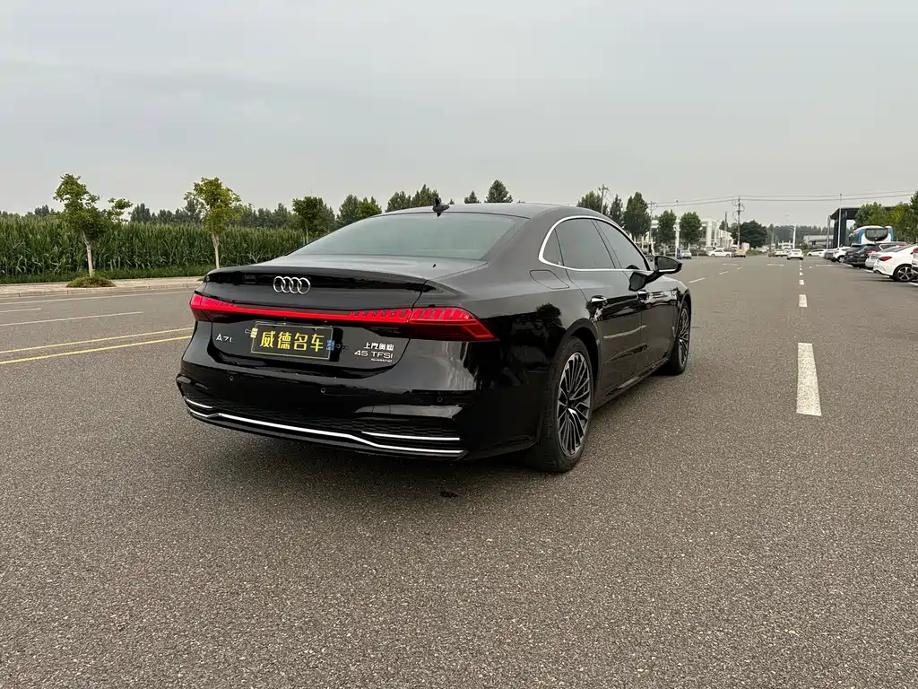 Audi A7L — миниатюра 6