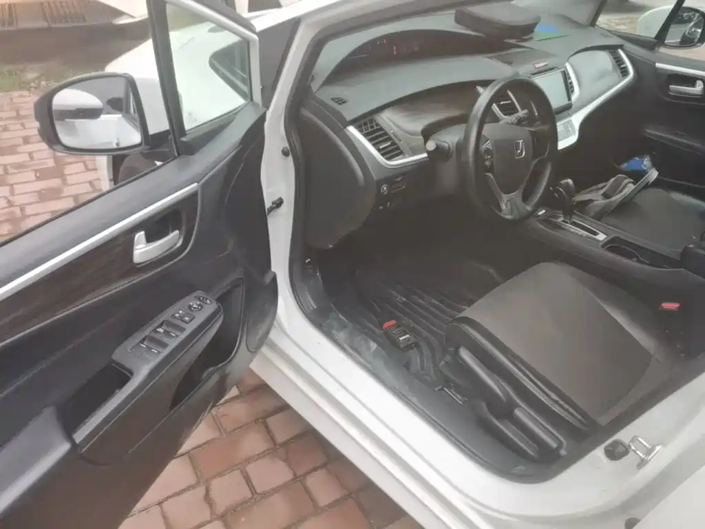 Honda Jade — миниатюра 16