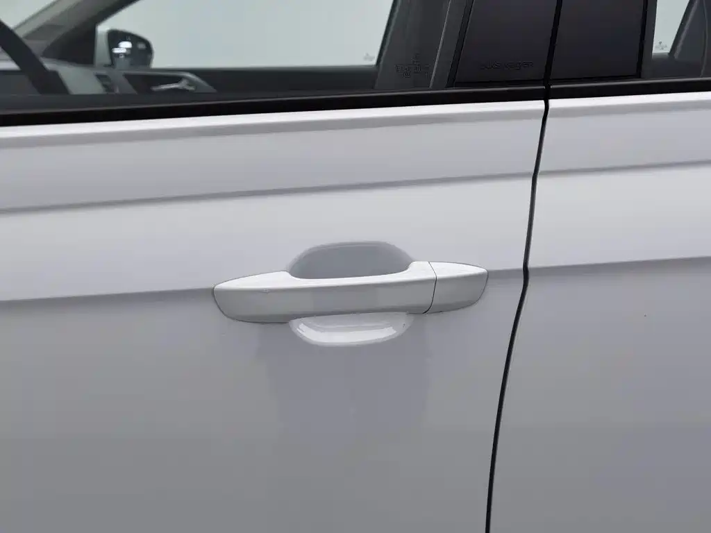 Volkswagen Polo — миниатюра 18