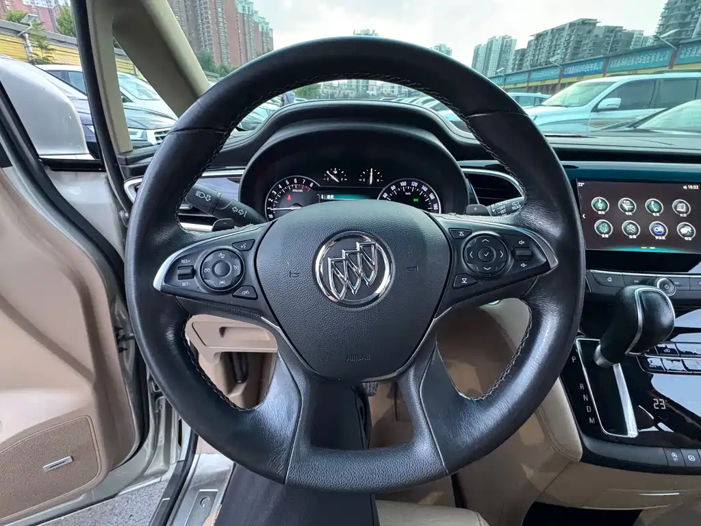 Buick GL8 — миниатюра 3
