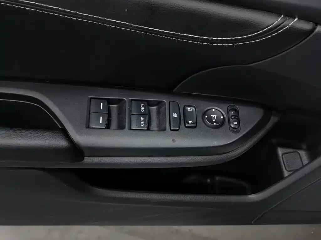 Honda Civic — миниатюра 9