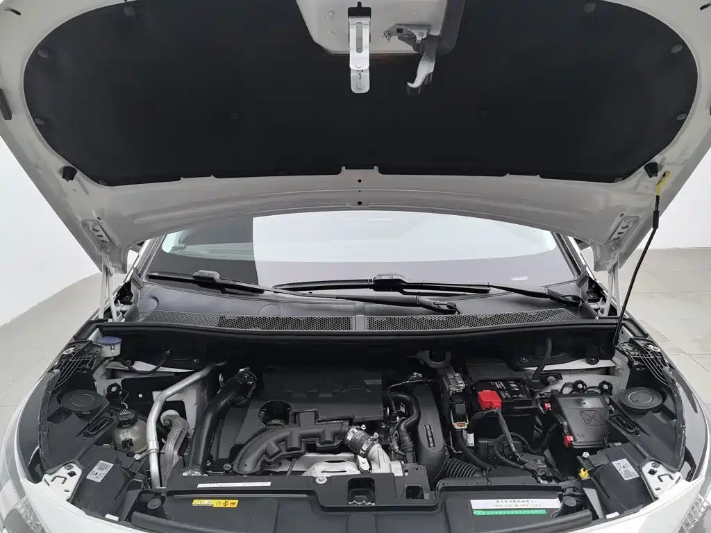 Peugeot 4008 — миниатюра 6