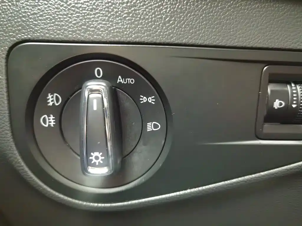 Volkswagen Tiguan L — миниатюра 21
