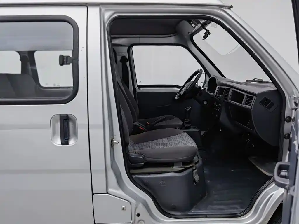 Wuling Zhiguang — миниатюра 23