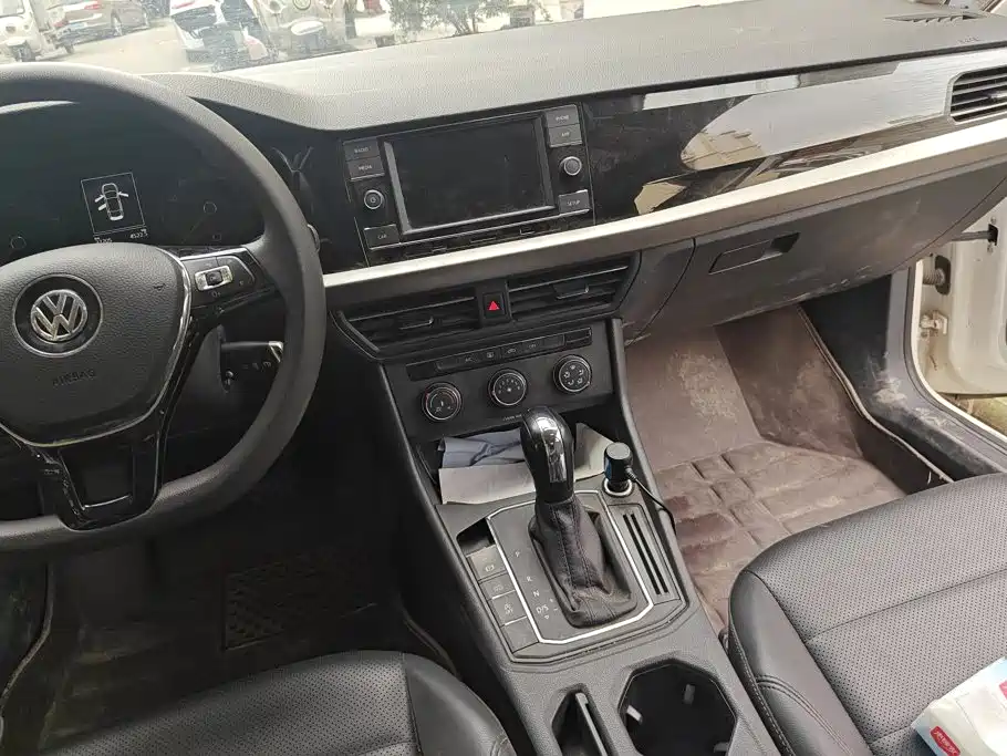 Volkswagen Lavida — миниатюра 13