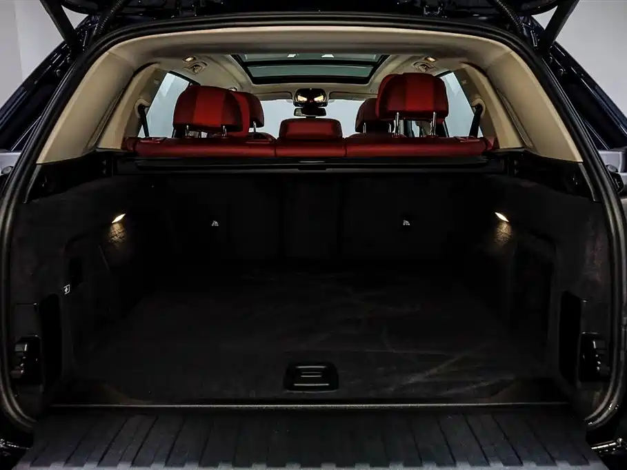 BMW X5 2023 xDrive 30Li Premium M Sport