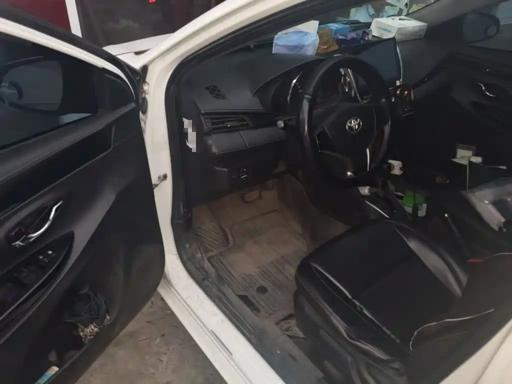 Toyota Yaris L — миниатюра 14