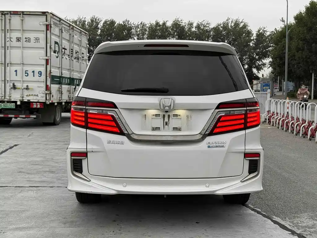 Honda Elysion — миниатюра 8
