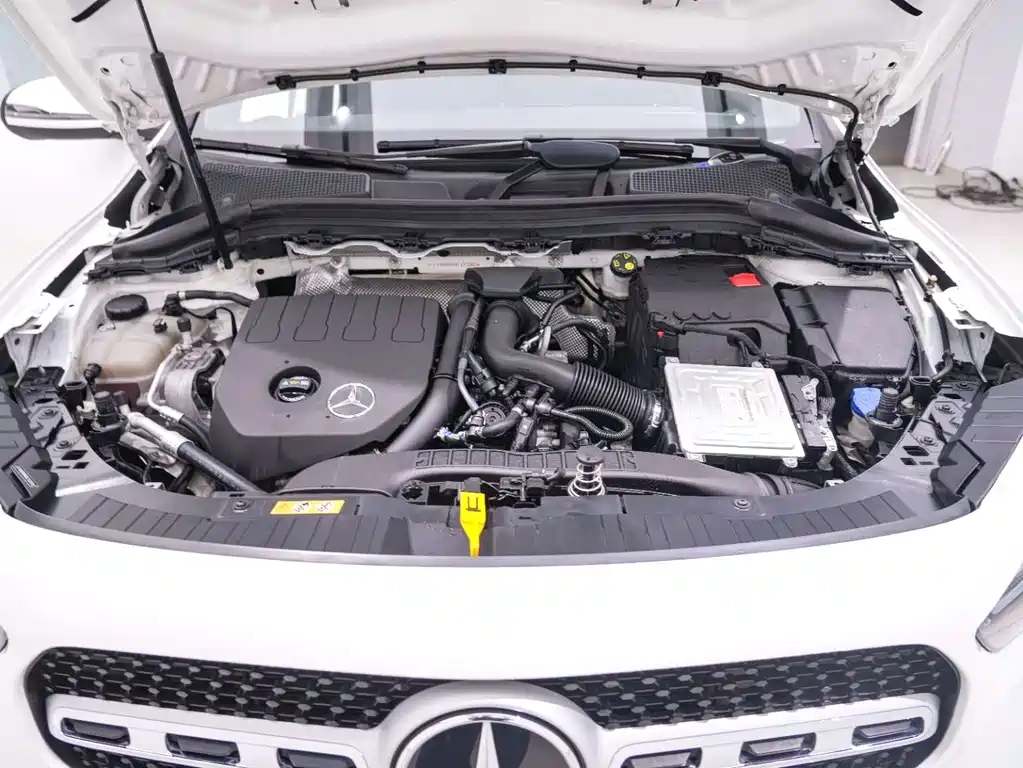 Mercedes-Benz GLA — миниатюра 22