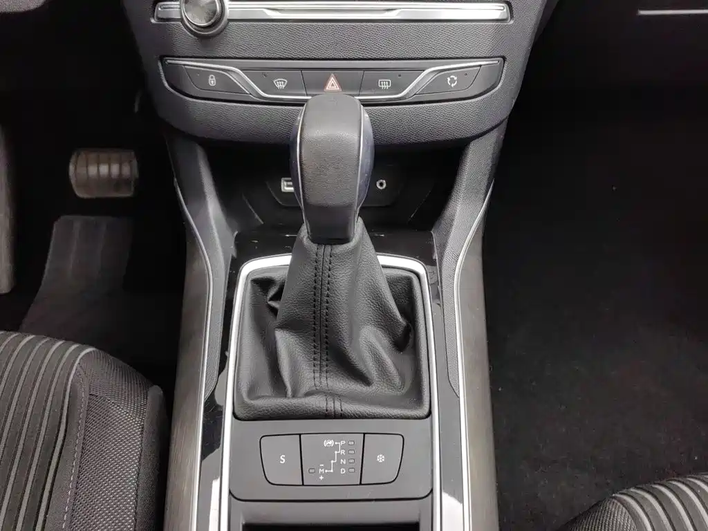 Peugeot 408 — миниатюра 13