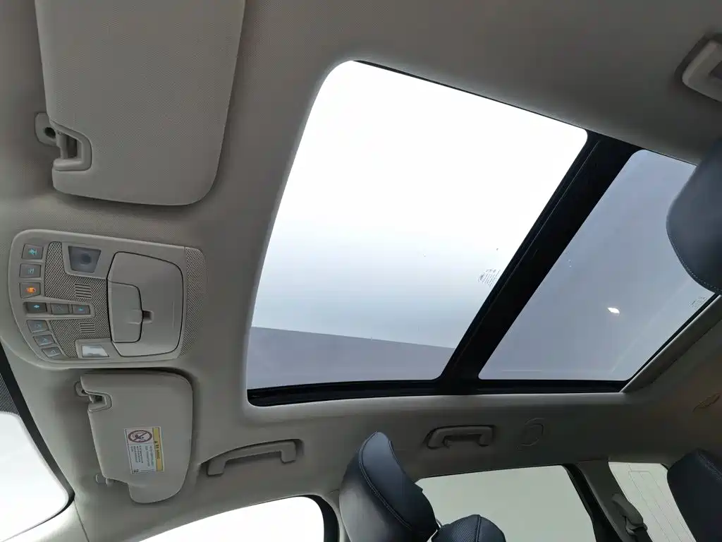 Ford Edge — миниатюра 14