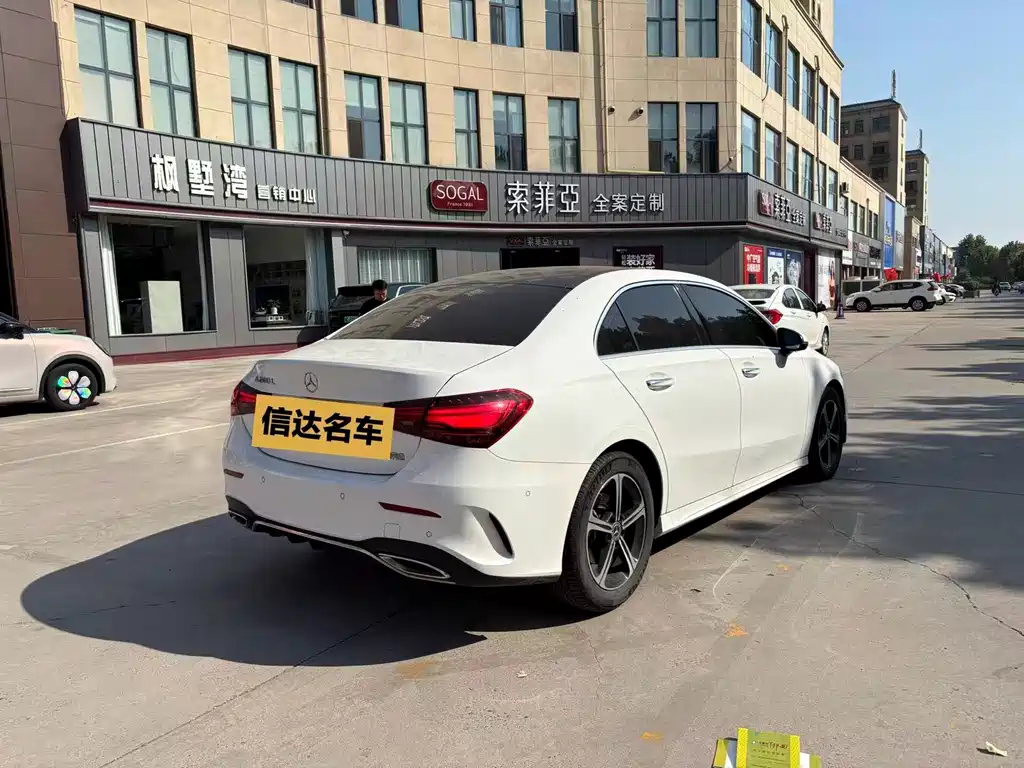 Mercedes-Benz A-Class — миниатюра 12