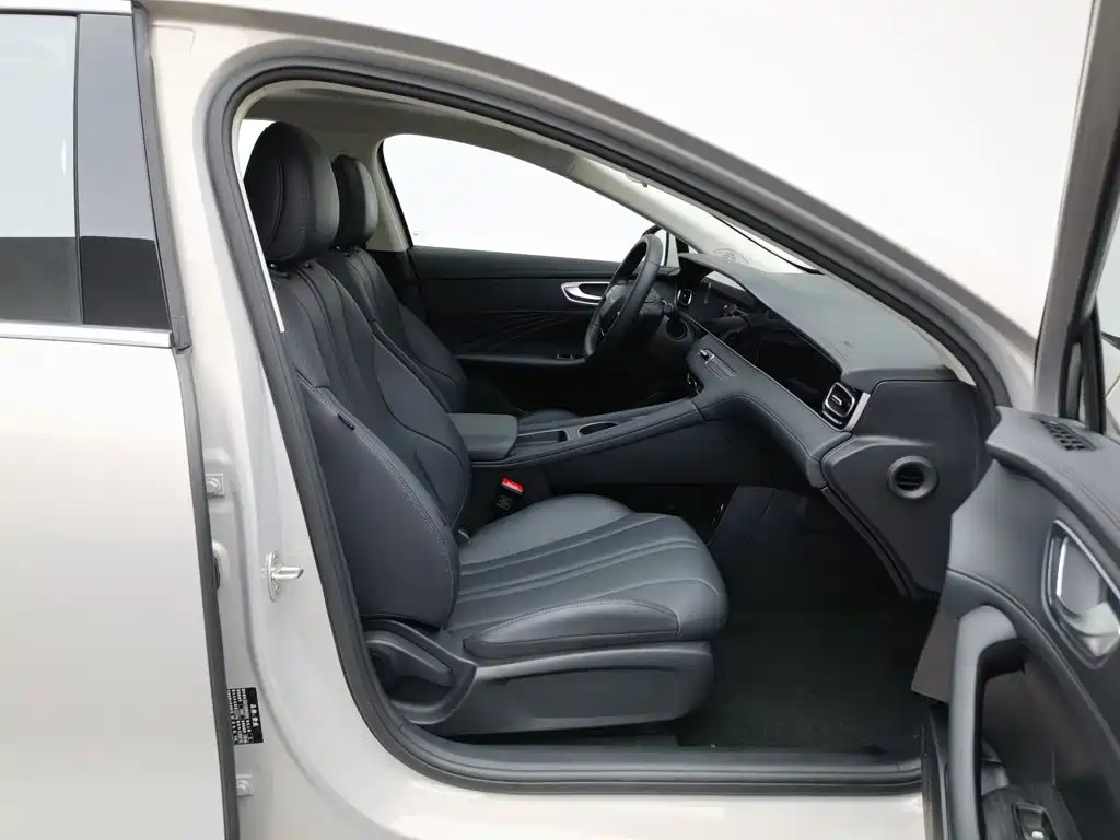 Roewe D7 — миниатюра 23