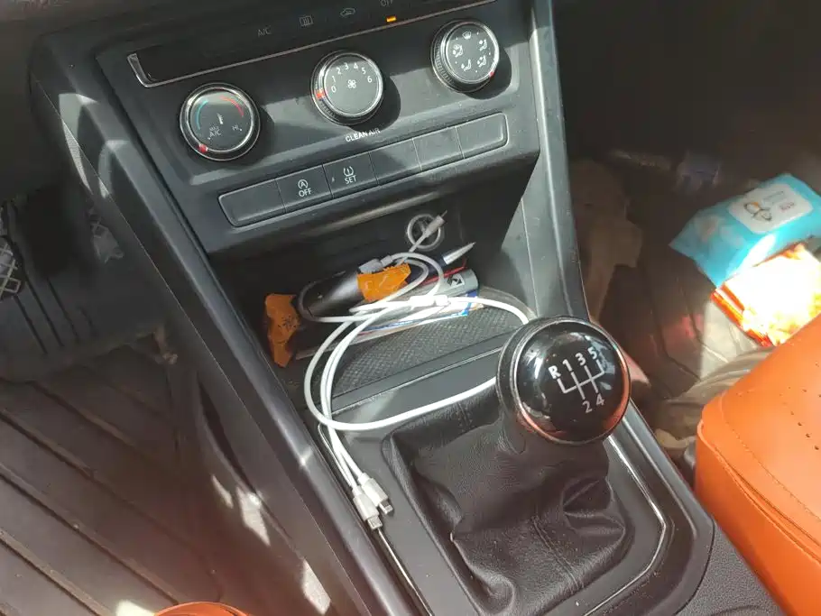 Volkswagen Touran — миниатюра 16