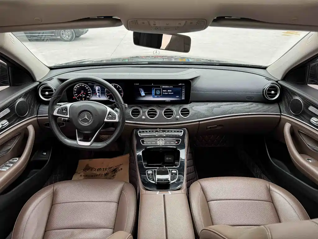 MERCEDES-BENZ E CLASS