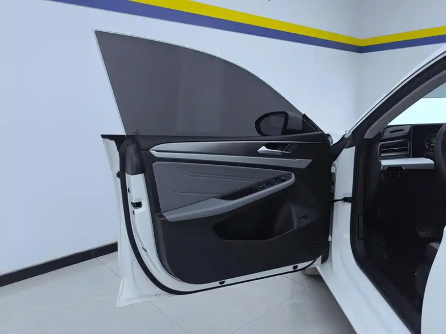 Volkswagen Lamando Lamando L 280TSI DSG Cool Hot Edition, фото 7