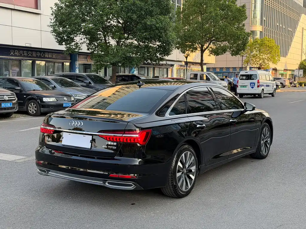 Audi A6L — миниатюра 3
