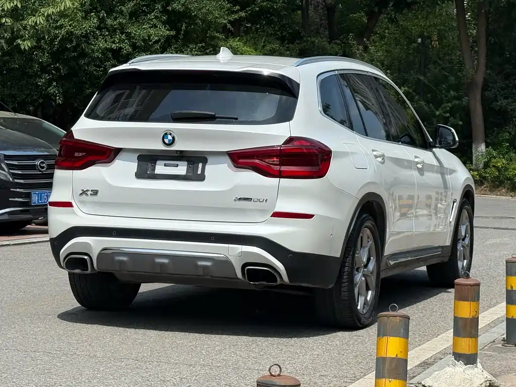 BMW X3 — миниатюра 7