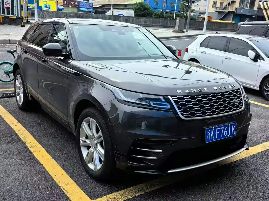 Land Rover Velar 250PS Shine Gold Collection Edition, фото 2