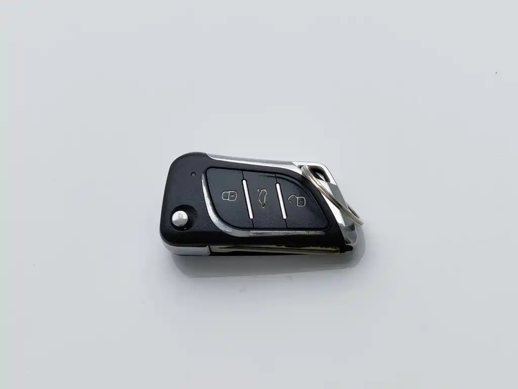 Toyota Yaris L — миниатюра 19
