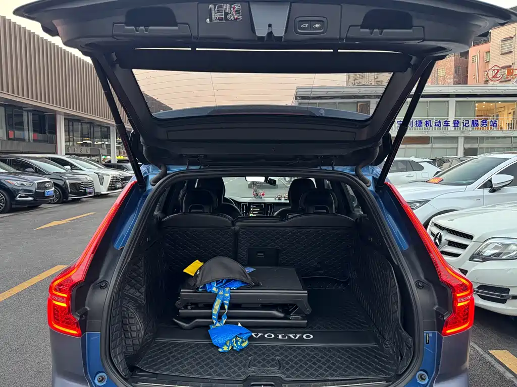Volvo XC60 — миниатюра 19