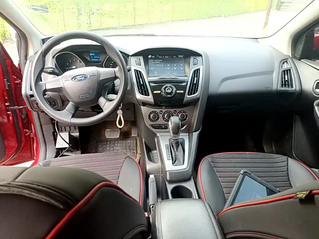 Ford Focus — миниатюра 10