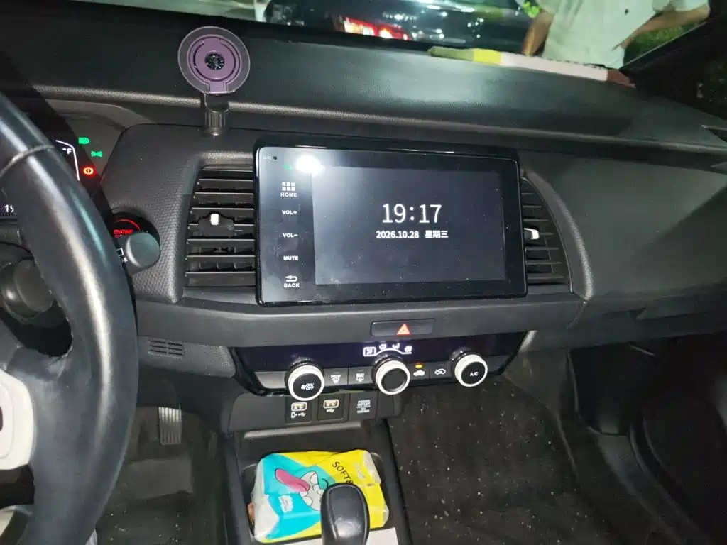 Honda Fit — миниатюра 14