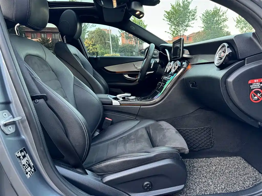 Mercedes-Benz C-Class — миниатюра 7